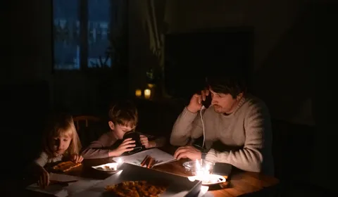 Bij een stroomstoring wil je snel weten wat er aan de hand is. Met 123meekijken kijk je direct mee tijdens het telefoongesprek en bepaal je of er direct actie nodig is.